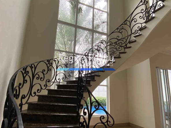 WhatsAppImage2025-03-24at15.37.591